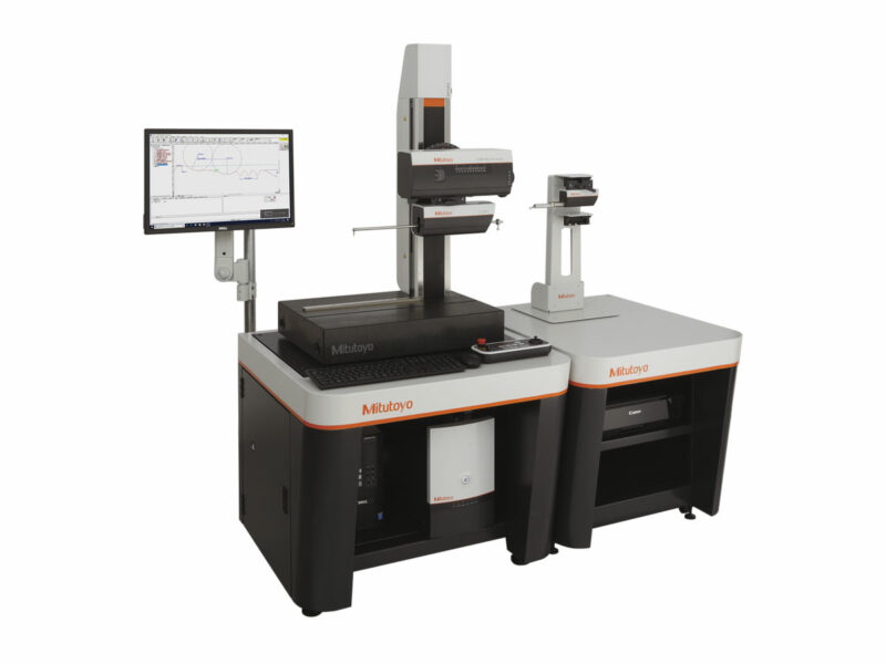 The Mitutoyo Formtracer Avant machine is a versatile hybrid dual detector system with a single-sided stylus that makes contour and surface roughness measurements quickly and efficiently. The detector heads are easily swapped to change measurement types.