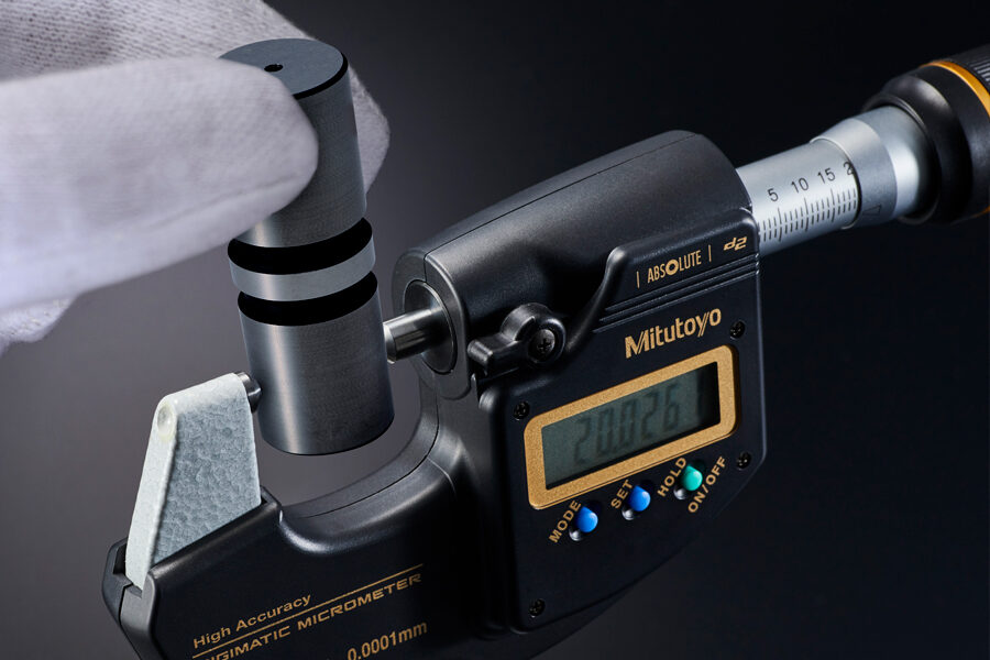The Mitutoyo MDH Micrometer offers the highest resolution of any digital micrometer commercially available.